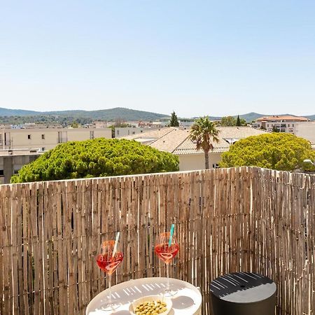 Le Blue Sea - Appt Classe 3 Etoiles A 650M De La Plage Le Lavandou Zewnętrze zdjęcie