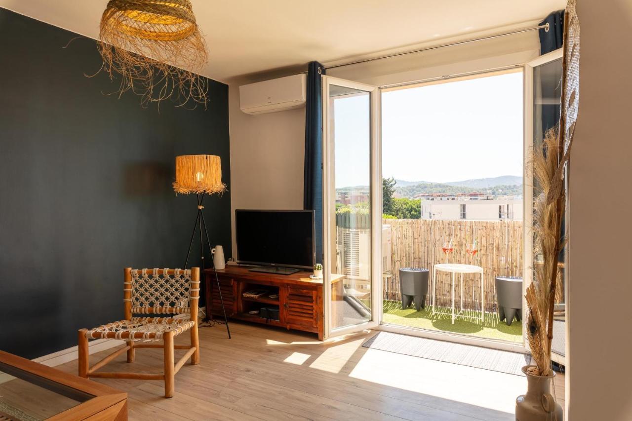 Le Blue Sea - Appt Classe 3 Etoiles A 650M De La Plage Le Lavandou Zewnętrze zdjęcie