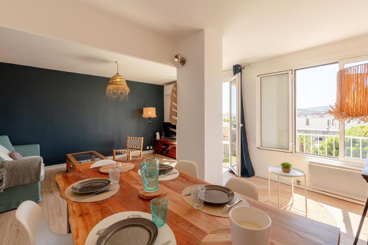 Le Blue Sea - Appt Classe 3 Etoiles A 650M De La Plage Le Lavandou Zewnętrze zdjęcie